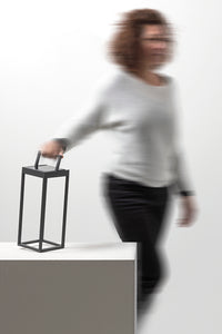 Lanterna Soon solare antracite a led da 2,2w a batteria IP54 h. 52,5cm