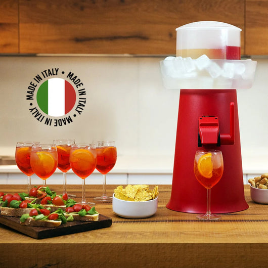 SPRIZZER Kit Completo Sprizzer Rosso in Plastica con Macchina Sprizzer, 12 Bicchieri, Sacca, 6 Vaschette Aperibox e Tappetino – Set Aperitivo Pratico e Funzionale SPRIZZER-ROSSO-KIT-COMPLETO