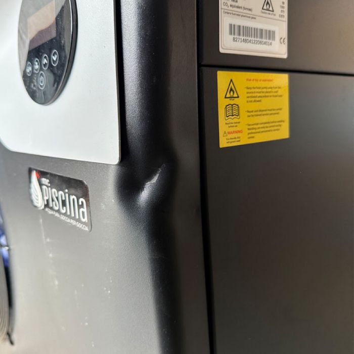 Pompa di calore full inverter per piscina fino a 110 m³ Mr. SMART by Mr. Piscina® - Danneggiata