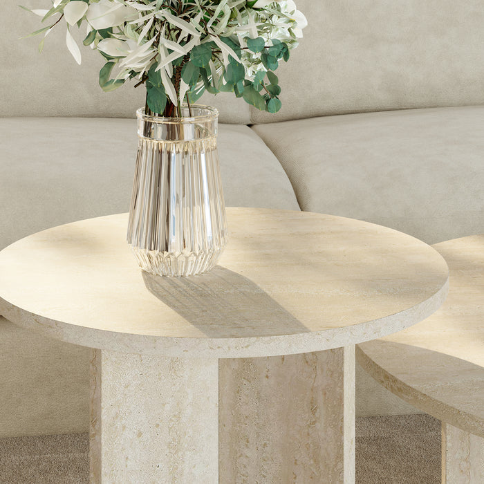 Set di 2 Tavolini Rotondi Verummetka con Basi Incrociate - color Avorio Travertin [en.casa]