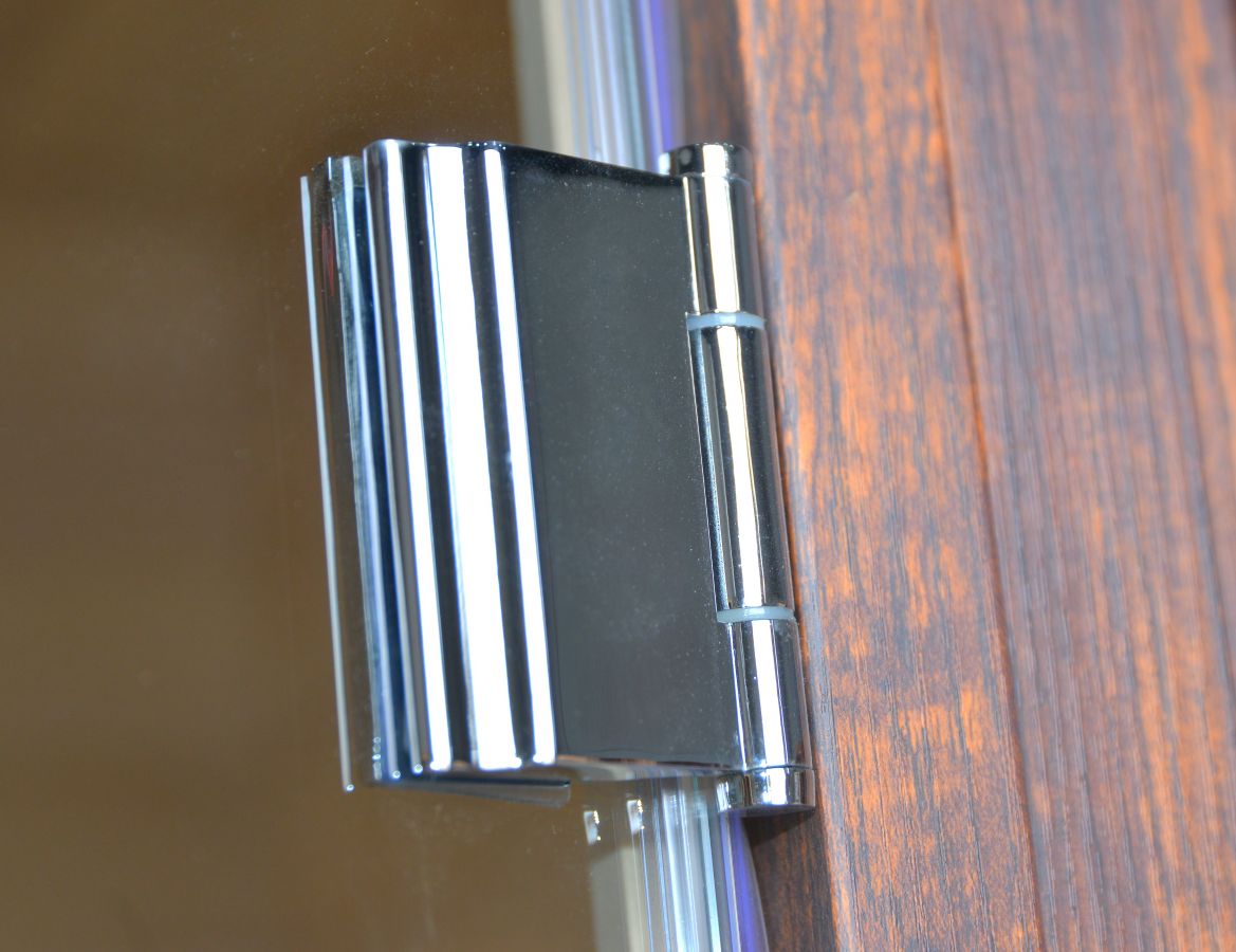 Sauna infrarossi da esterno con tegole canadesi, full optional 120x120x250cm Relpunt Nasha