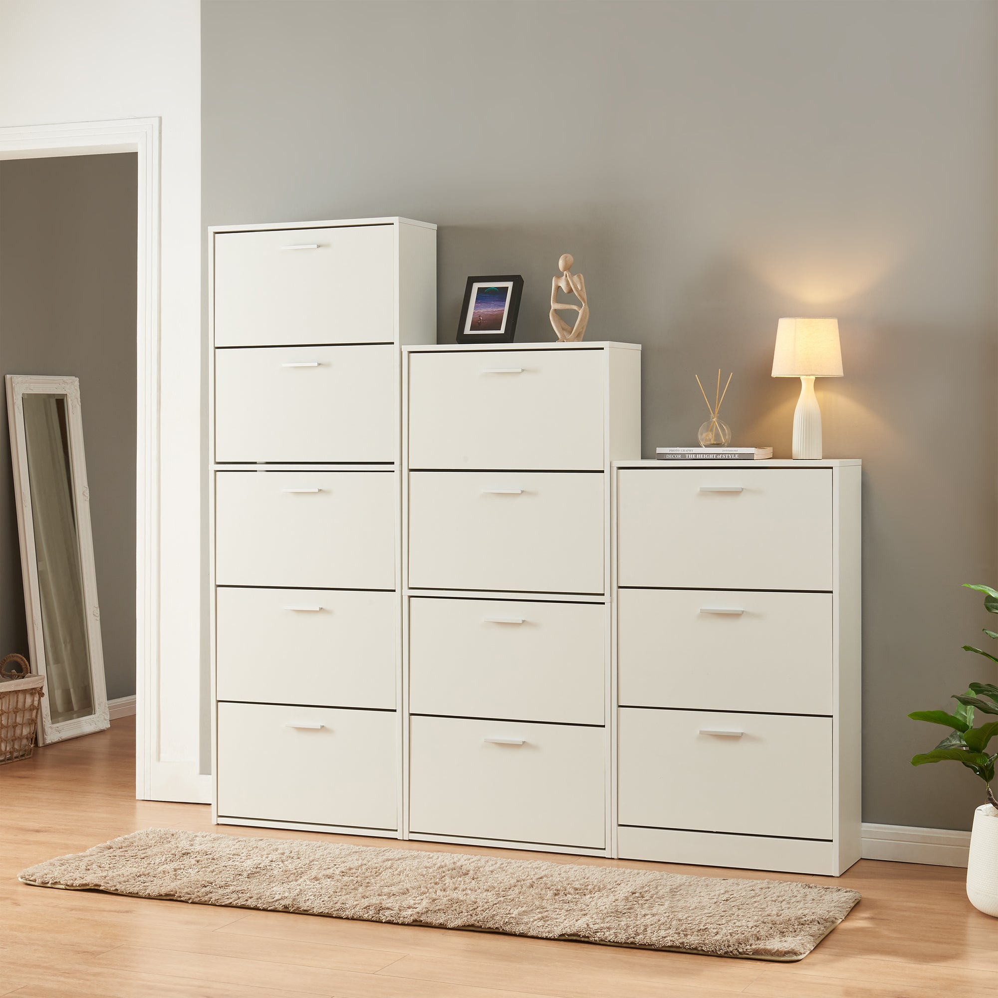 Scarpiera Sykkylven con 4 Contenitori Ribaltabili - Bianco [en.casa]