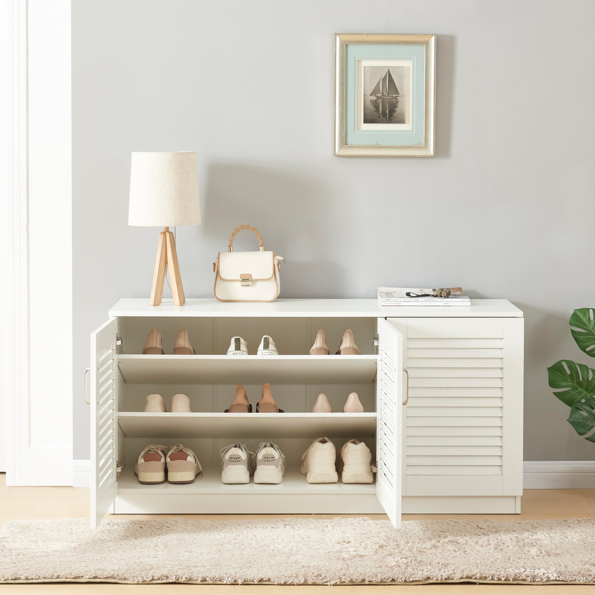 Armadio Scarpiera Løten con Ante a Persiana 62 x 125 x 36 cm Bianco [en.casa]