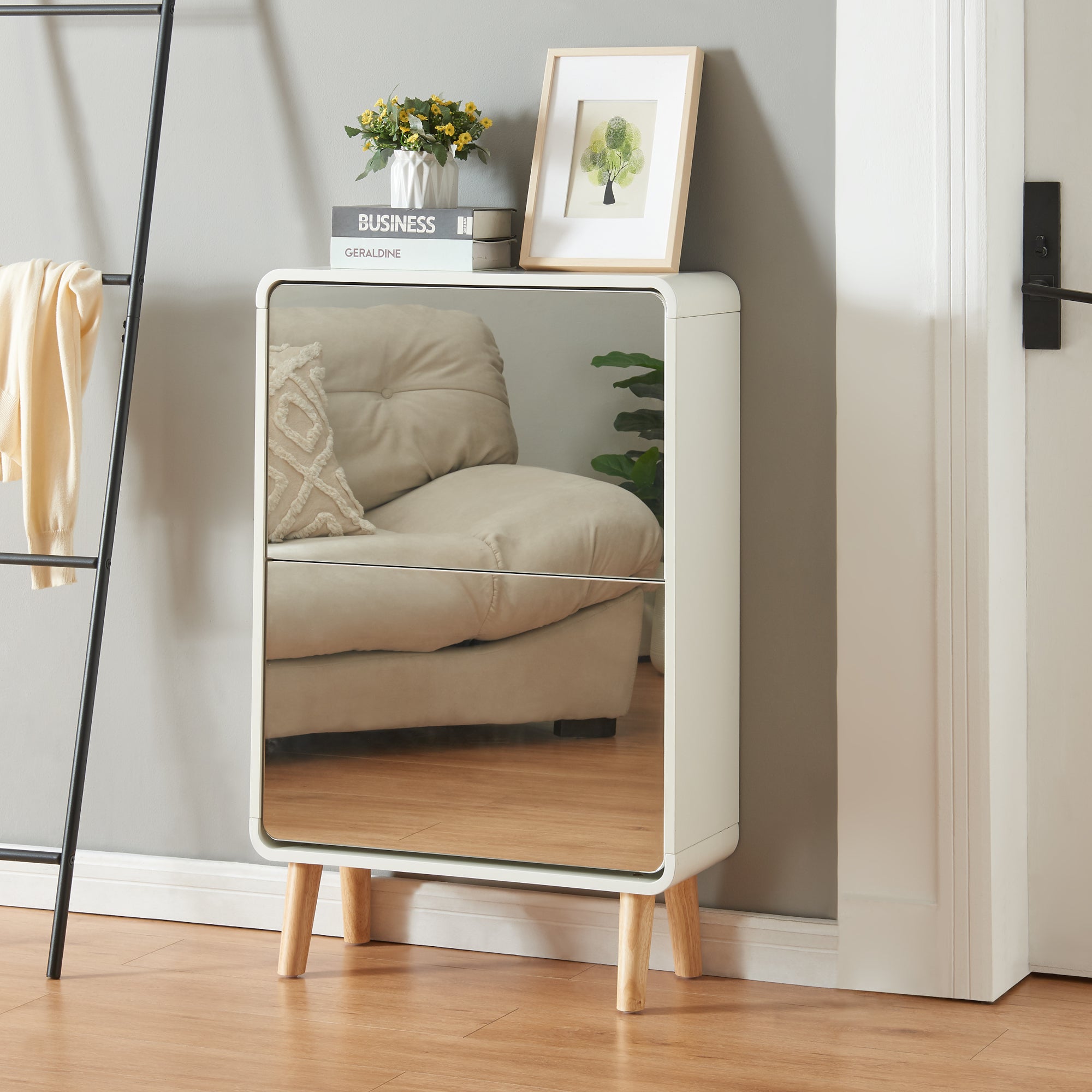 Scarpiera Aure con Ante a Specchio e 2 Contenitori Ribaltabili 96 x 63 x 24 cm Bianco [en.casa]