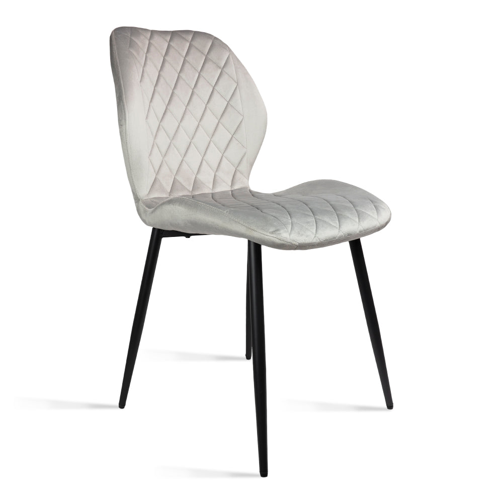 Sedia La Preziosa imbottita in velluto grigio chiaro con gambe in metallo colore sabbia nera