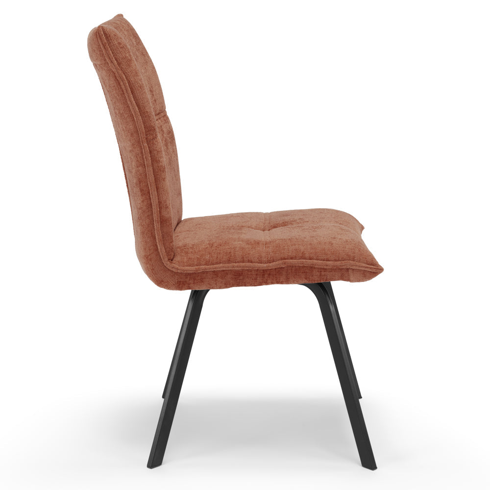 Sedia imbottita per sala da pranzo LETIZIA, design moderno, gambe robuste in metallo, rivestimento in tessuto spesso e idrorepellente effetto tridimensionale, colore Terra