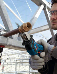 Sega Universale BOSCH GSA 12V-14 (2 x 3,0 Ah + GAL12V-40 + L-Boxx 102)