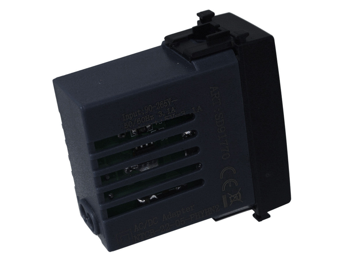 Serie Social Presa USB A + USB Type C5V A+C 3.1A 90-240V nero Compatibile Vimar Arke' SD91770