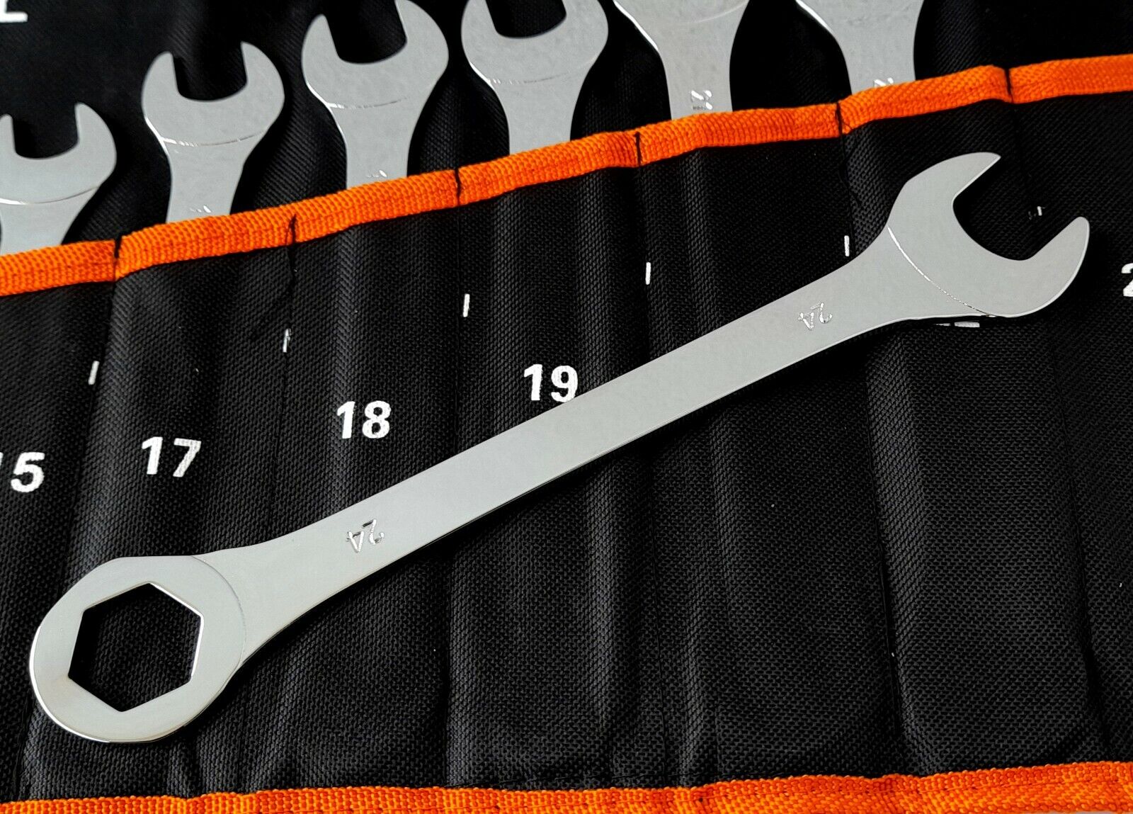 Set 14 chiavi combinate a forchetta e stella in acciaio da 8 a 24mm Art.20145