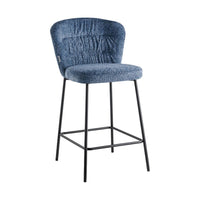 Sgabello imbottito Cami in tessuto teddy azzurro polvere