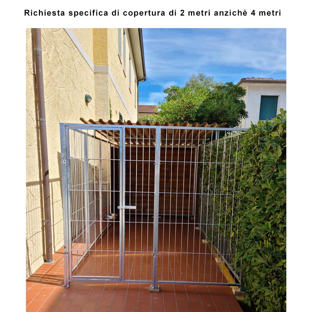 Box 4x2 metri in legno con copertura di 2 metri retro e lato in legno zincatura a caldo