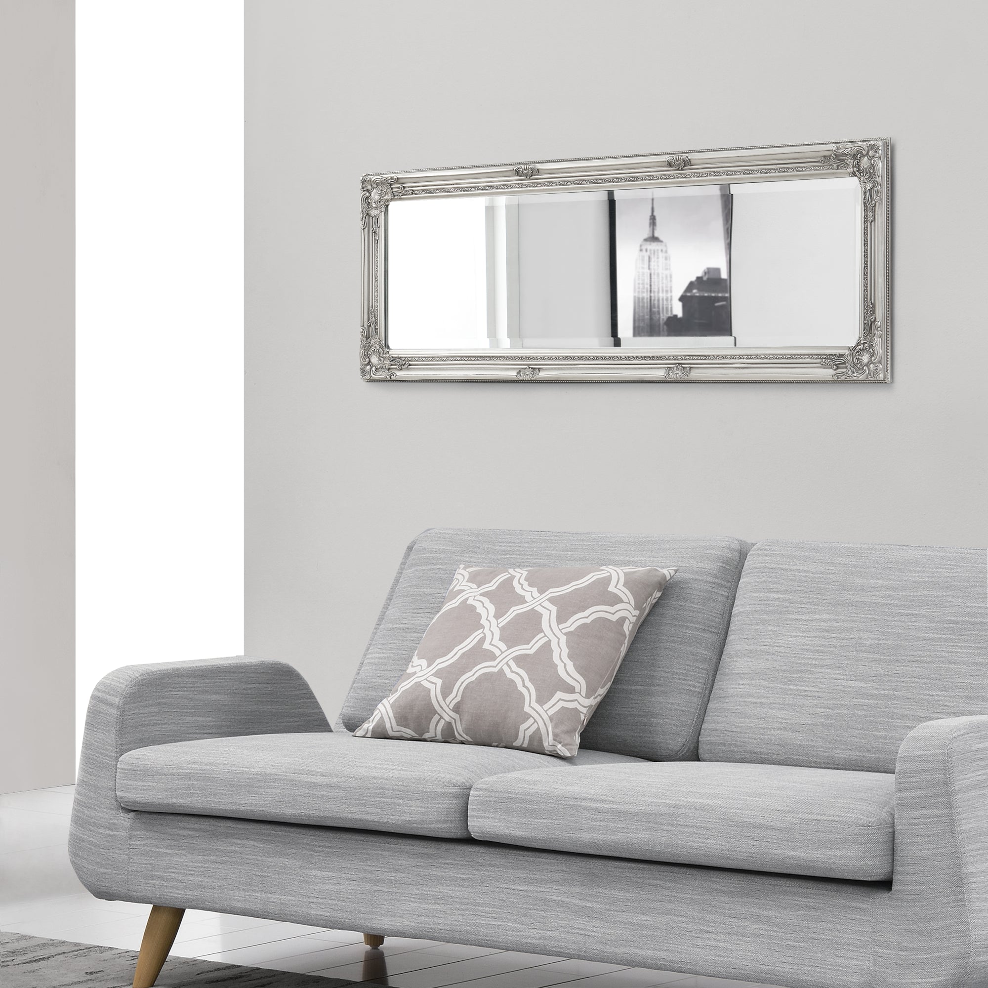 Specchio da Parete Livorno Stile Barocco Montaggio Verticale o Orizzontale 132x42 cm Argentato [en.casa]