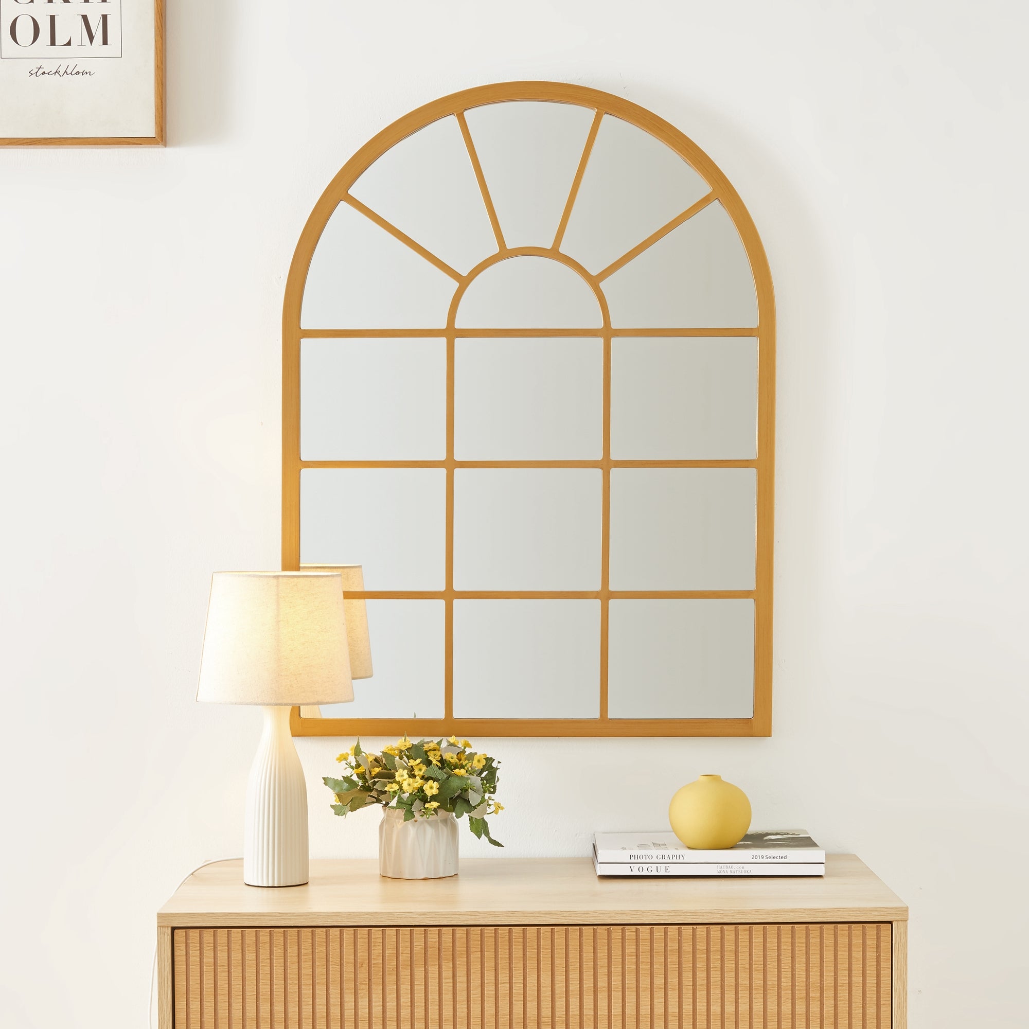 Specchio da Parete Villalago Forma Arcuata 80 x 60 cm color Oro [en.casa]