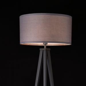 Lampada da Terra in Stile Treppiedi con Base in Metallo e Paralume Cilindrico in Tessuto E27 60W Piantana Tripode -