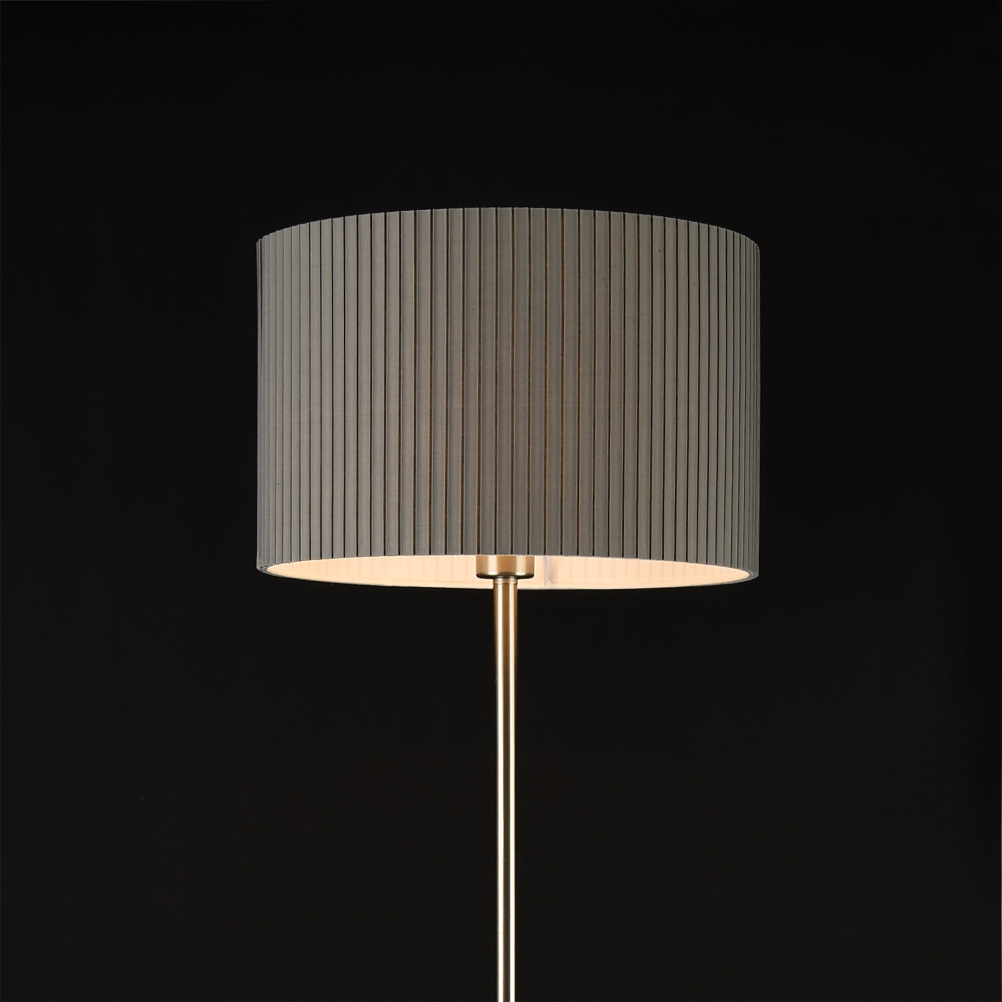 Lampada da Terra Coimbra con Paralume Cilindrico in Tessuto Grigio lux.pro