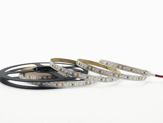 Striscia LED Strip 22W 2835 600 LED 120W DC24V Luce Naturale 4000K IP 20 500X1 cm