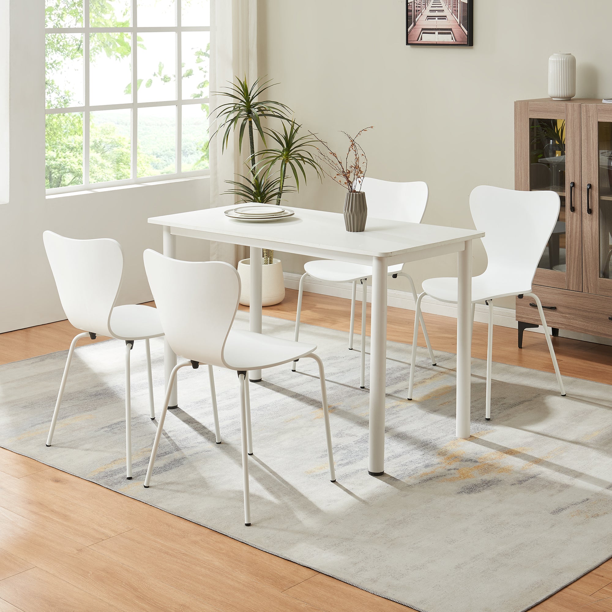 Set di 4 Sedie da Sala Essunga Impilabili - Bianco [en.casa]