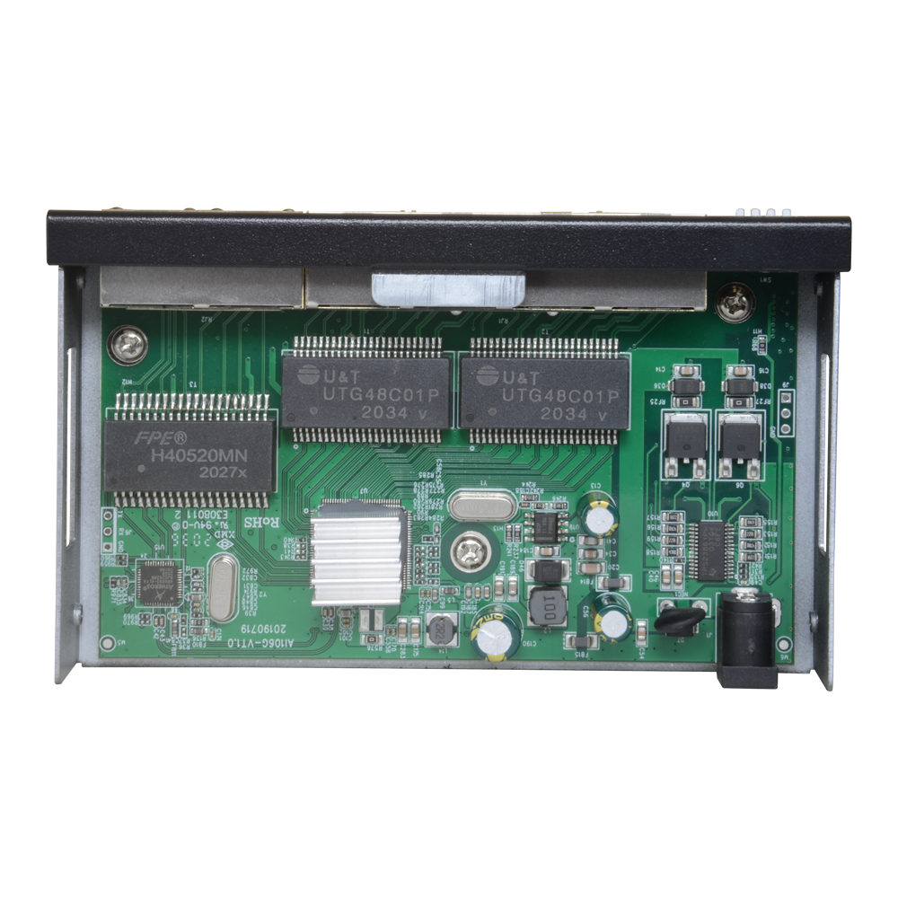 Switch PoE 4 porte PoE + 2 Uplink RJ45 Velocità fino a 1000 Mbps su tutte le porte<br />Fino 60W in totale per tutte le porte