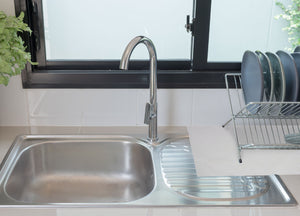 Tappetino Gommato Antiscivolo Multiuso Per Cassetti e Superfici Colore  Bianco - 65x500cm - Bianco