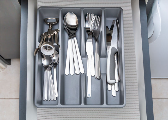 Tappetino Gommato Antiscivolo Multiuso Per Cassetti e Superfici Colore  Bianco - 65x500cm - Bianco