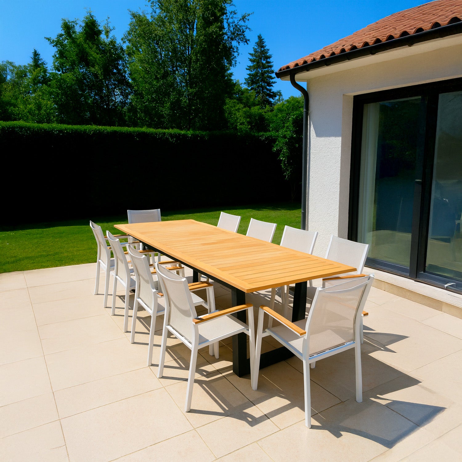 SINED Tavolo da giardino rettangolare allungabile in alluminio e teak FSC® colore teak e antracite 180-260 cm capienza fino a 10 persone modello SUPERGA