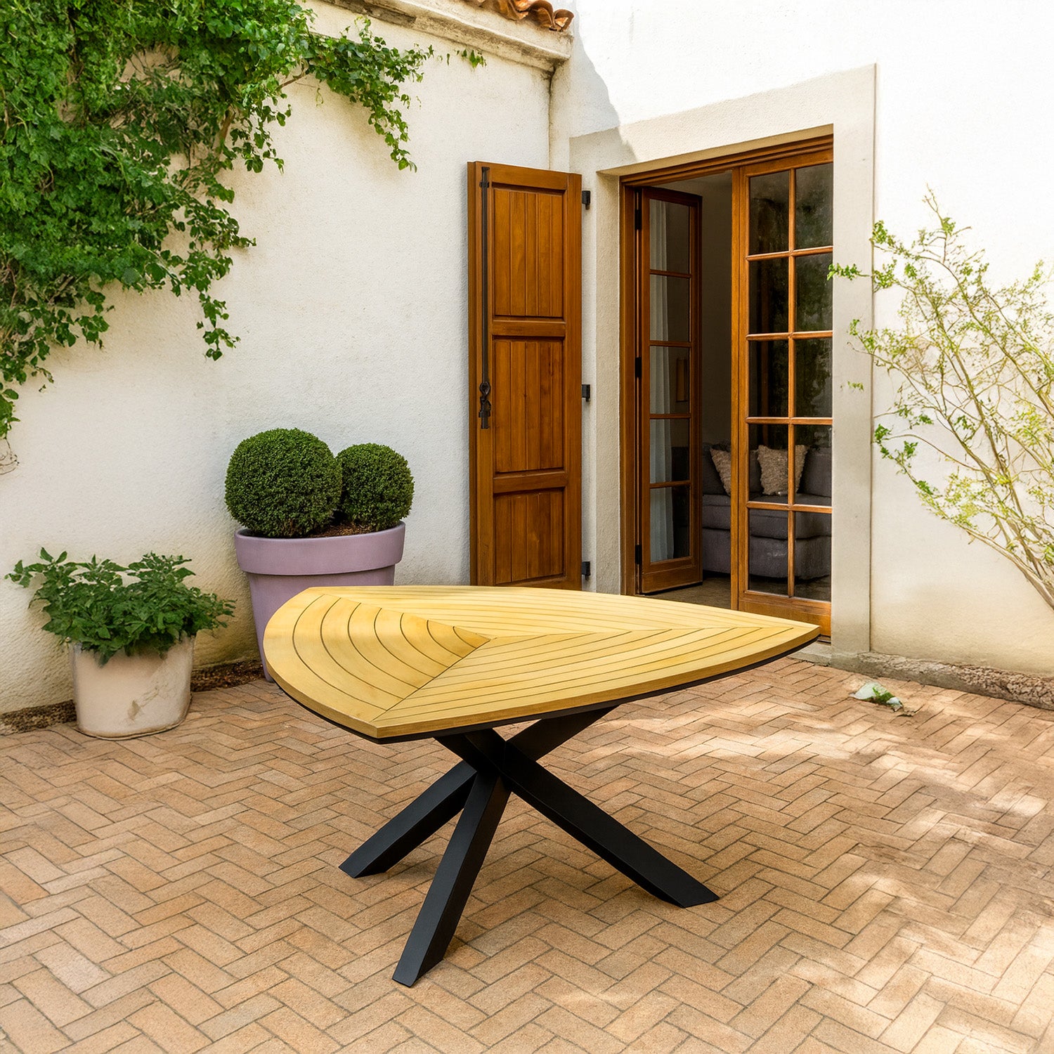 SINED Tavolo da Giardino Triangolare in Teak e Alluminio Antracite - Modello Superga