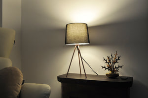 Lampada da tavolo con treppiede in metallo color oro rosa, abat jour mod. Michelle TL23MIPM