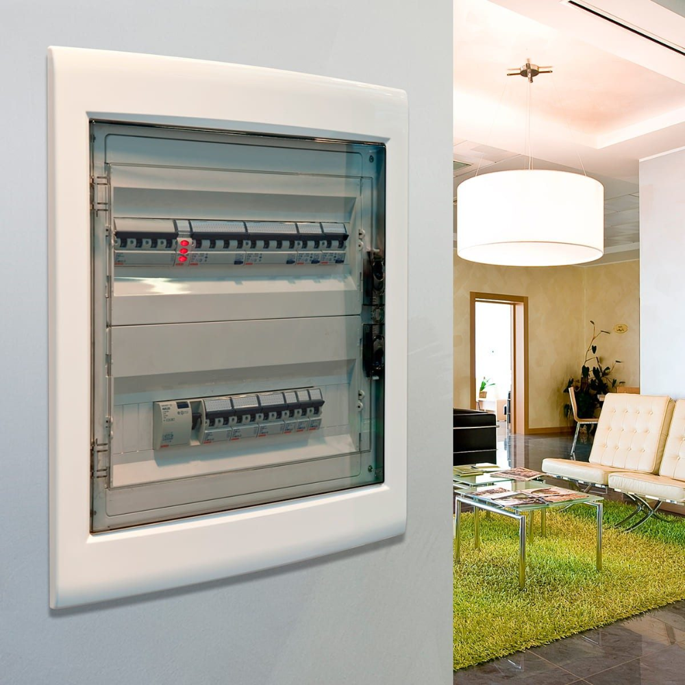 Gewiss centralini da incasso serie 40 cdi con porta fumé trasparente ip40 *** numero posti 18 moduli, confezione 1