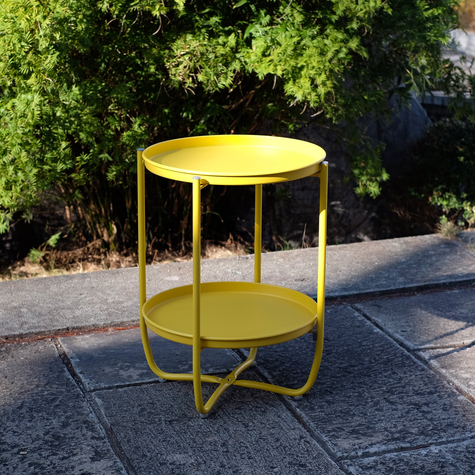 Tavolino Sandefjord con 2 Vassoi Rotondi Rimovibili - Giallo [en.casa]