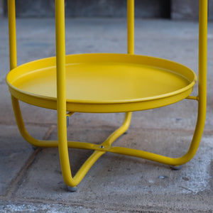 Tavolino Sandefjord con 2 Vassoi Rotondi Rimovibili - Giallo [en.casa]