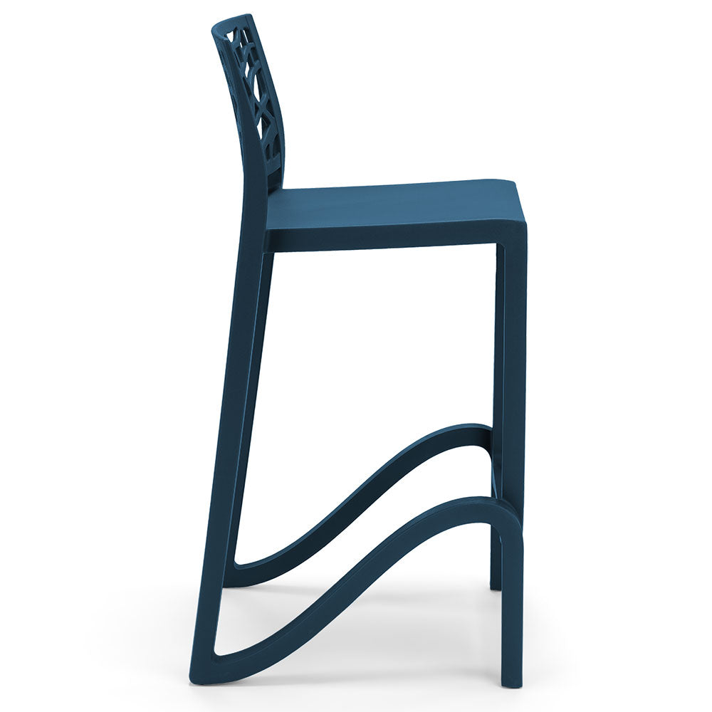 Set 6 sgabelli in polipropilene TETI altezza seduta 65cm, impilabile, idrorepellente, resistente ai raggi UV, design moderno e innovativo, ideale per la cucina, la veranda o giardino colore Petrolio