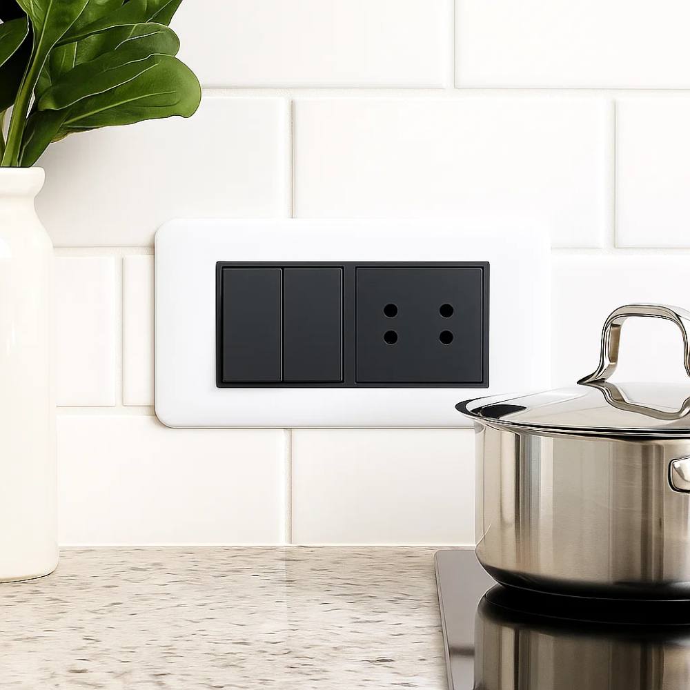 Vimar eikon round placca in metallo bianco antico elegante *** numero posti 4 posti, confezione 1