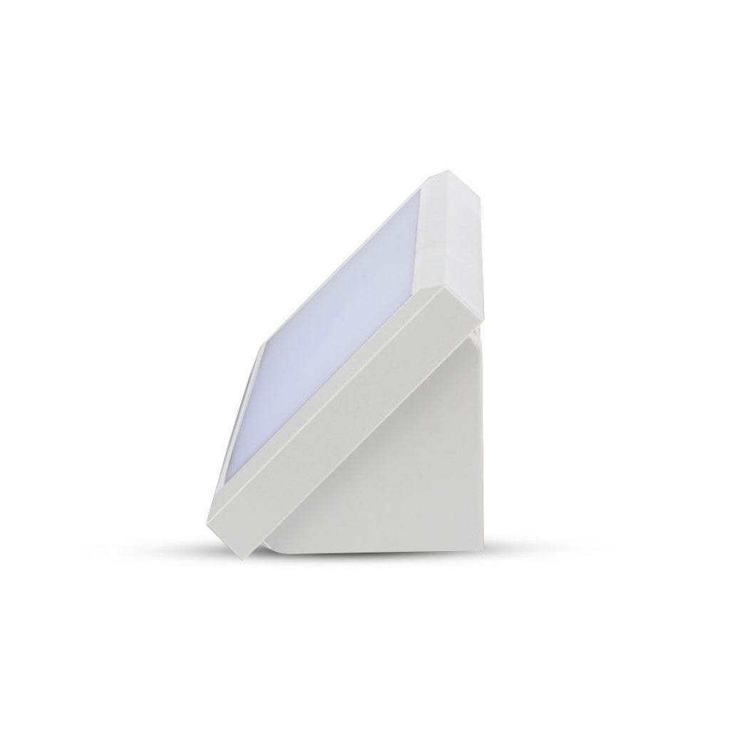 Plafoniera LED da Muro Angolare 12W Colore Bianco Naturale 4000K IP65 SKU 6815