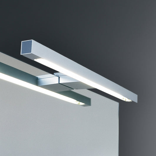 Inda - Lampada con fissaggio a parete/specchio/telaio L.28 cm cromo