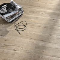 Pavimento Adesivo Vanola in PVC per Spazi Interni 7 listoni = 0,975 m² Effetto Quercia Italiana NEU.HOLZ