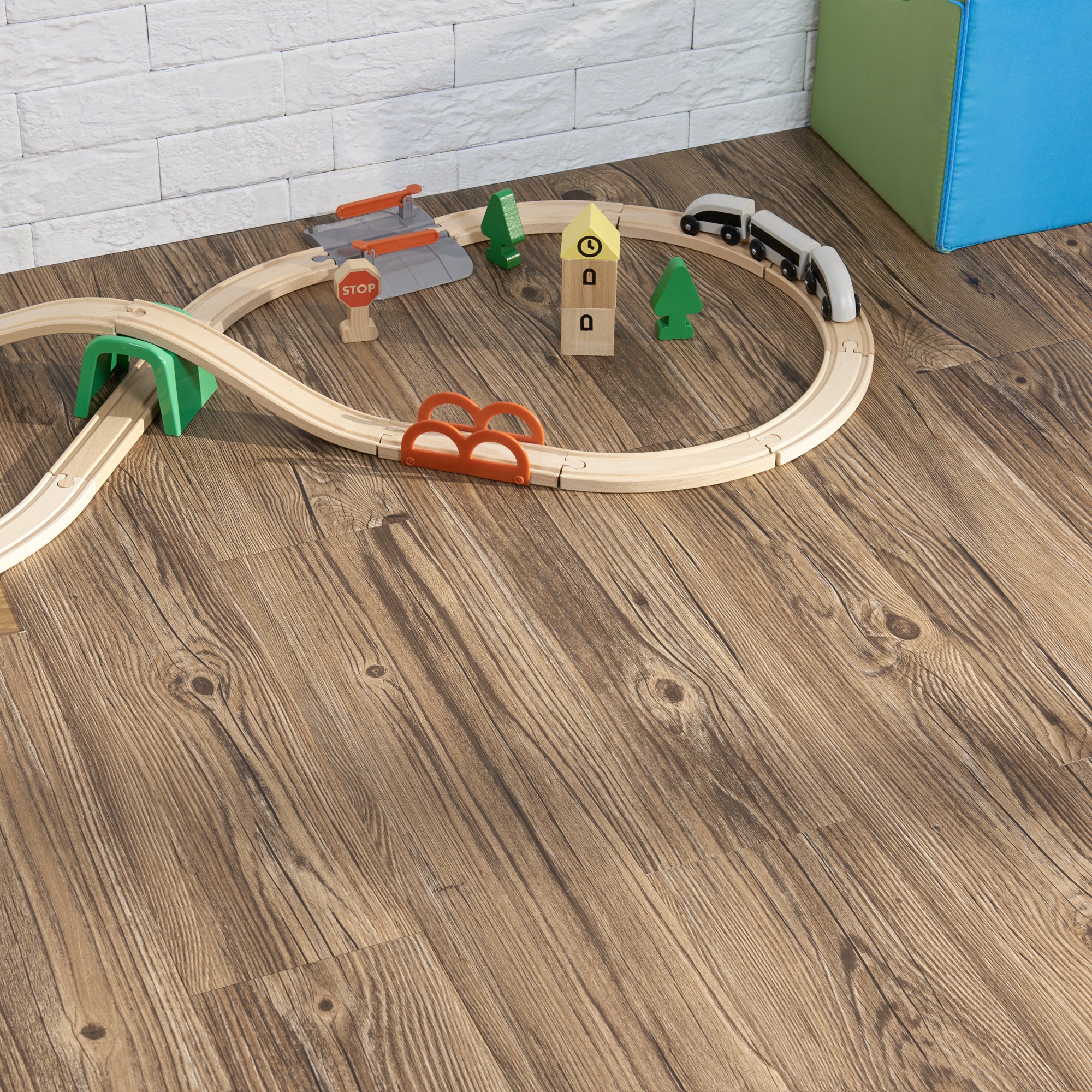 Piastrelle Adesive Vanola in PVC per Spazi Interni 7 listoni = 0,975 m² Effetto Rovere Rustico NEU.HOLZ