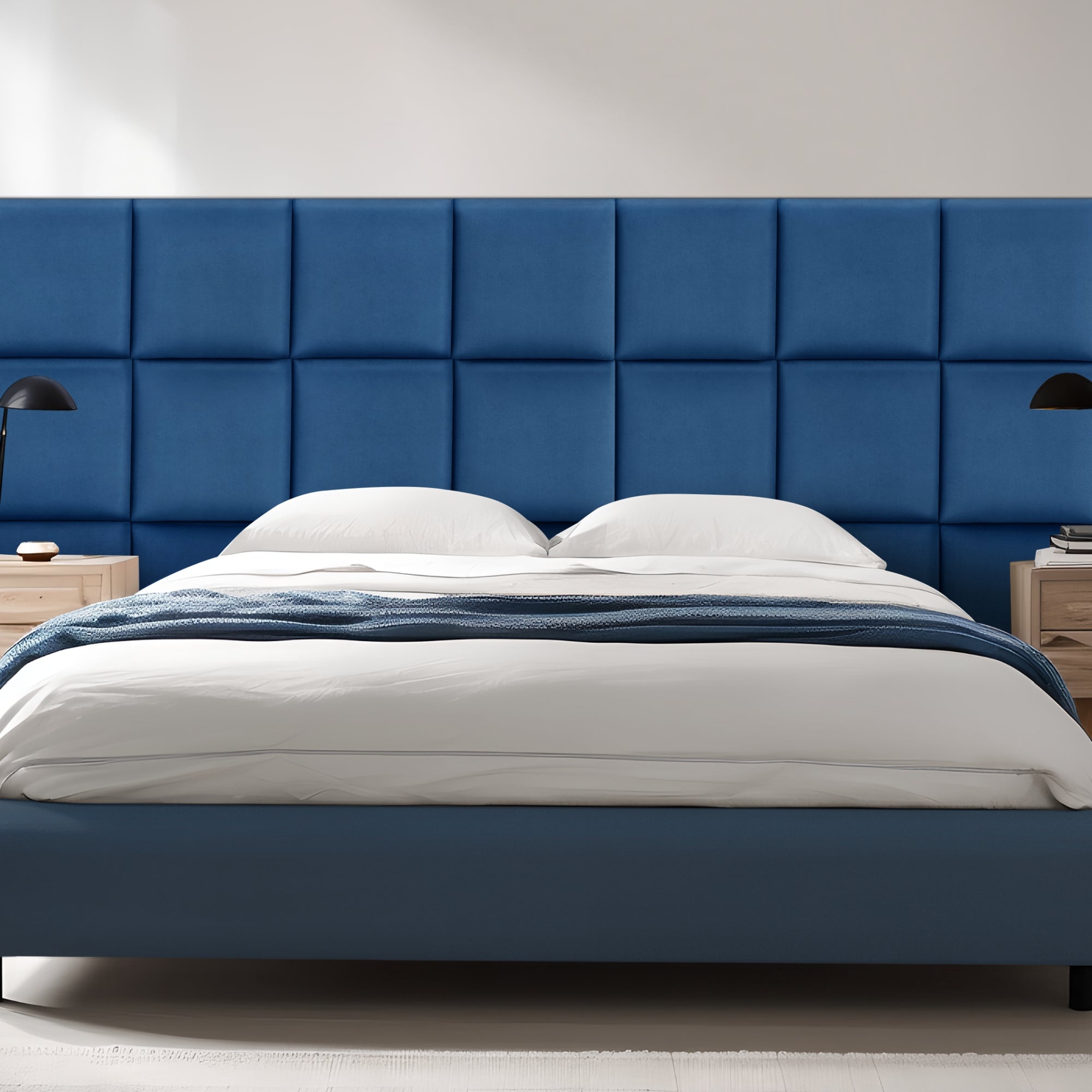 Set Carpino di 4 Pannelli Murali Imbottiti Rivestiti in Tessuto Velluto Blu Marino 30x30 cm [neu.haus]