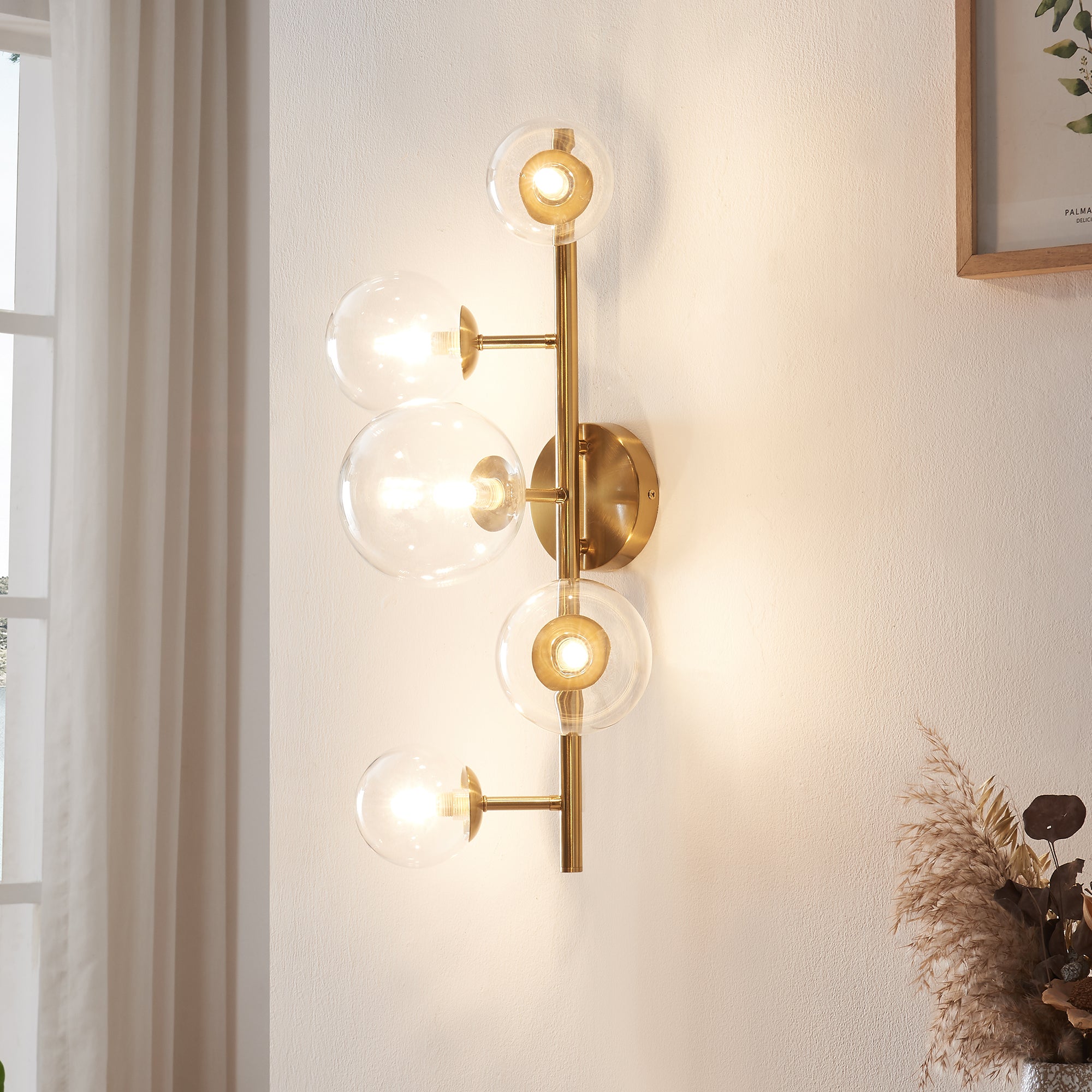 Lampada da Parete Makkor con 5 Paralumi Sferici in Vetro - Dorato lux.pro