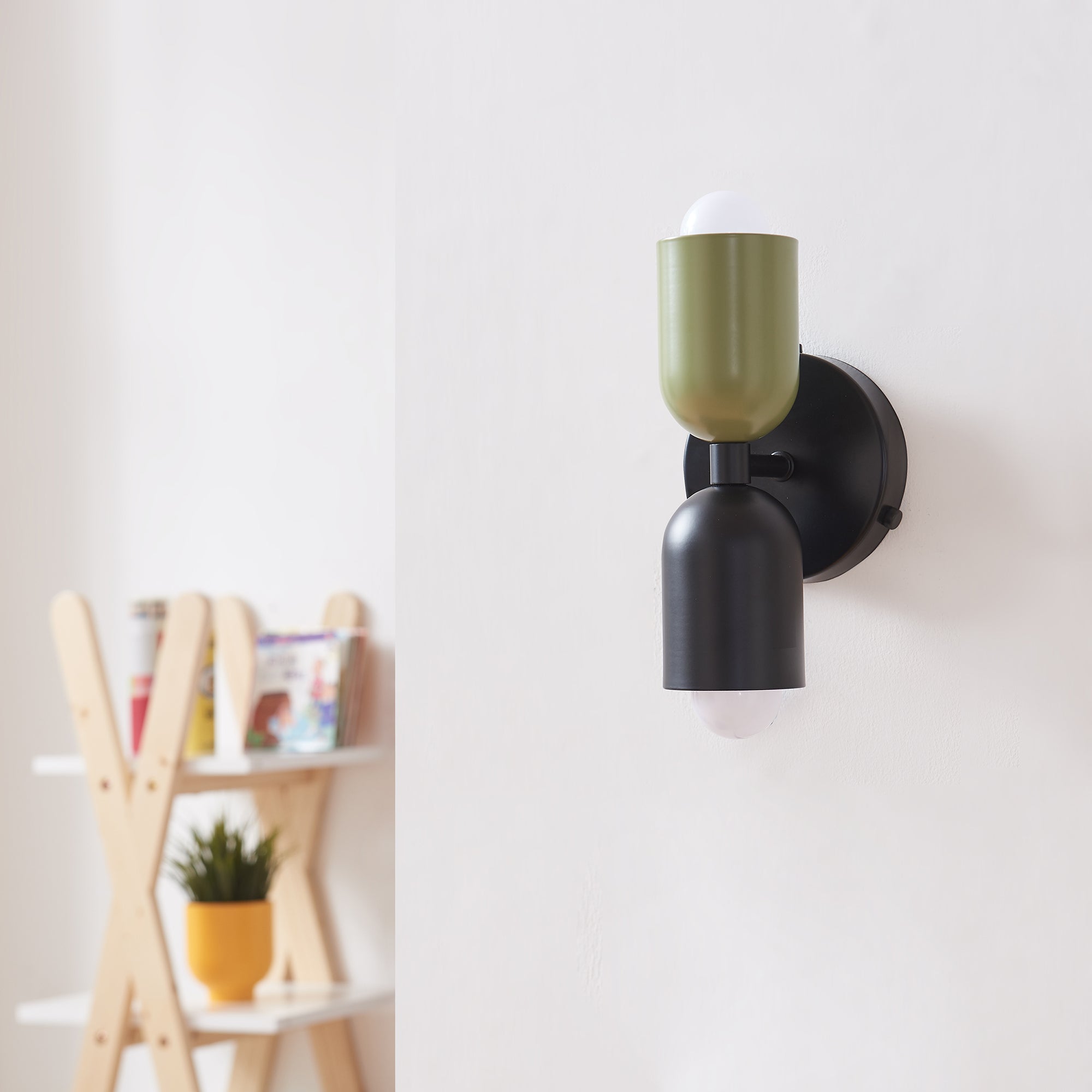 Lampada da Parete Trorlos con 2 Paralumi Applique Up Down - Verde / Nero lux.pro