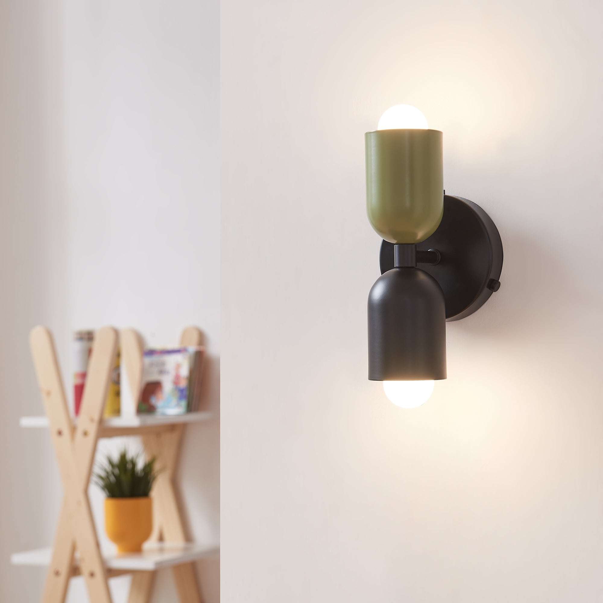 Lampada da Parete Trorlos con 2 Paralumi Applique Up Down - Verde / Nero lux.pro