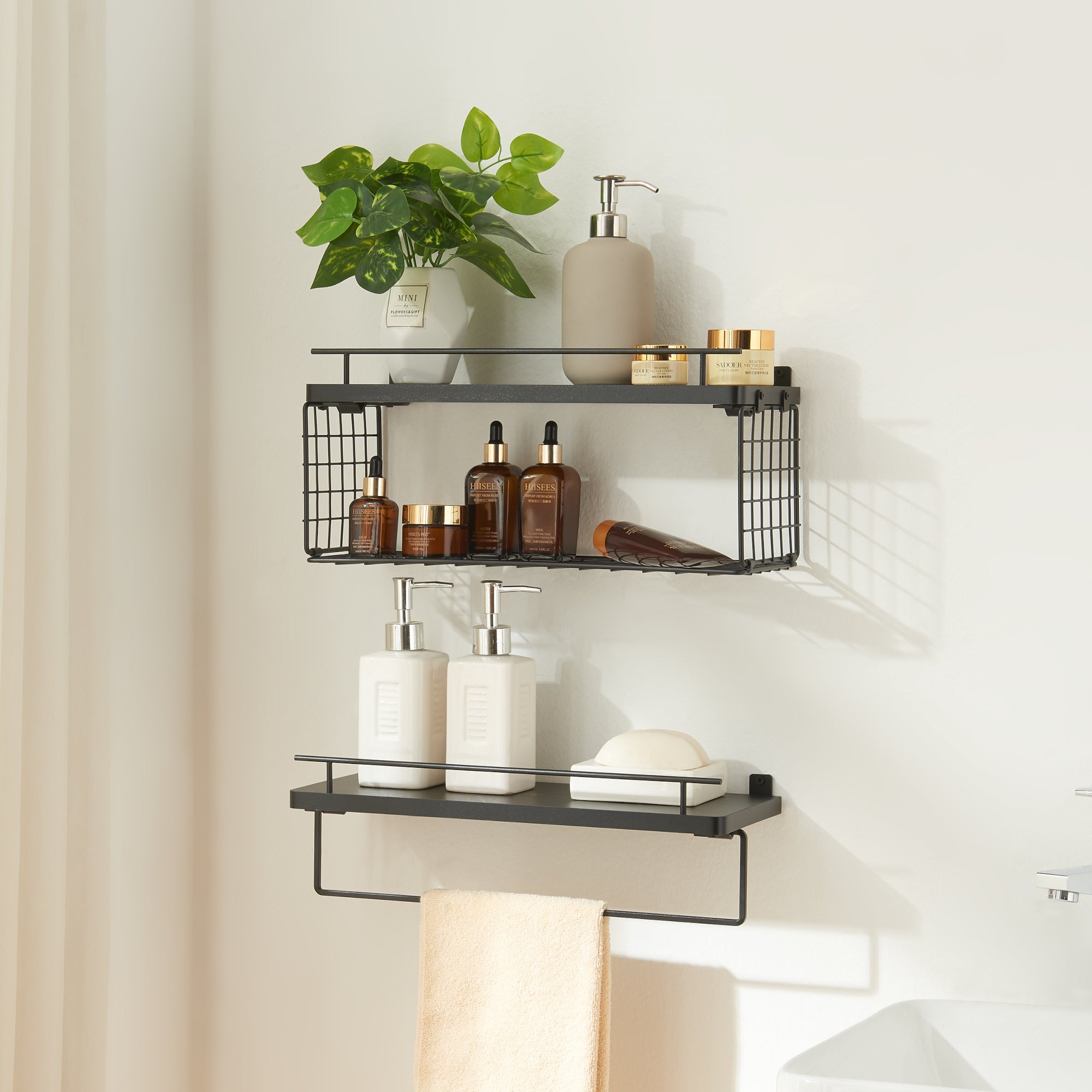 Set di 2 Mensole Vik con Porta Asciugamani e Scomparto Aperto - Nero [en.casa]