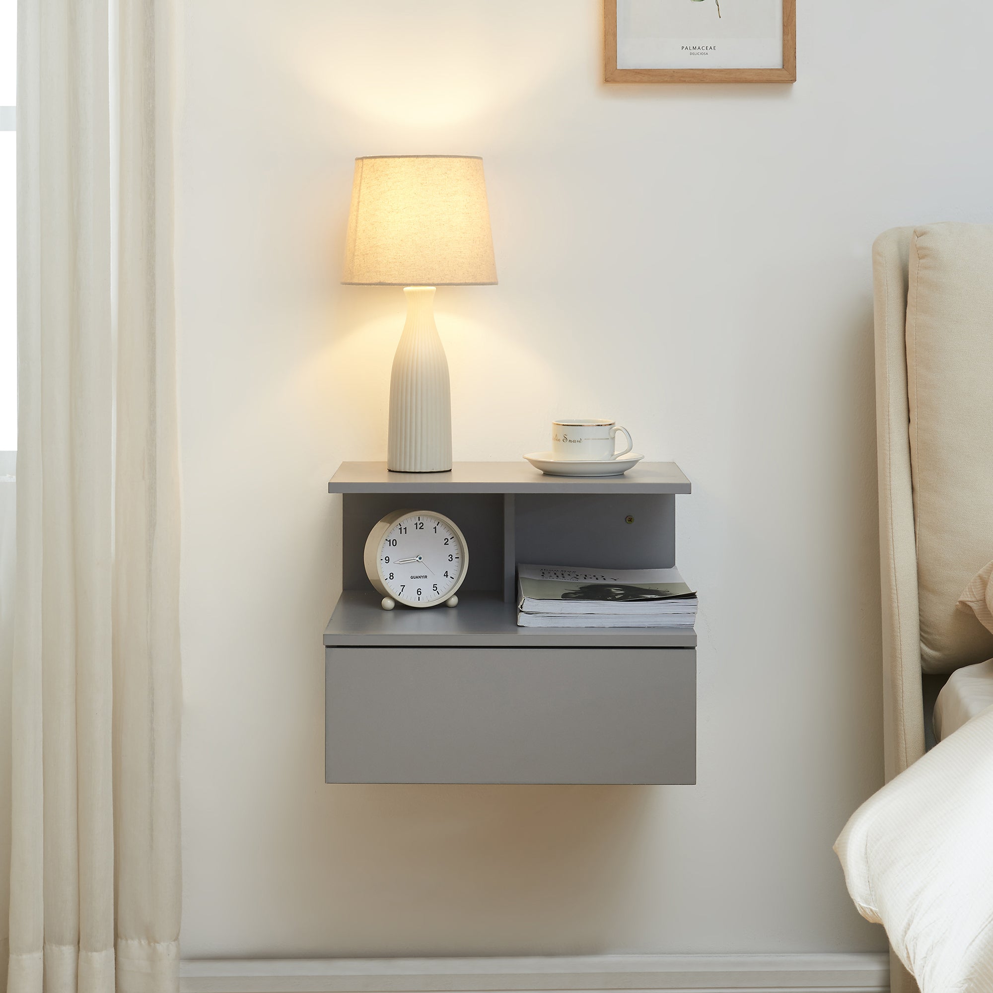 Comodino da Parete Amberg con Cassetto e Ripiani 40x35x31 cm - Grigio Chiaro [en.casa]