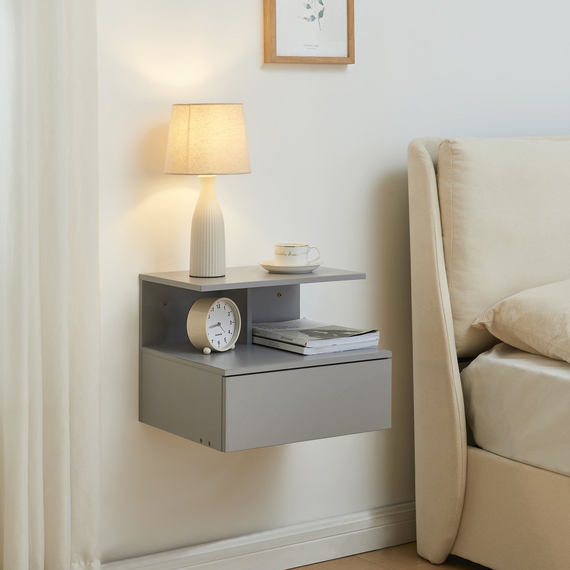 Comodino da Parete Amberg con Cassetto e Ripiani 40x35x31 cm - Grigio Chiaro [en.casa]