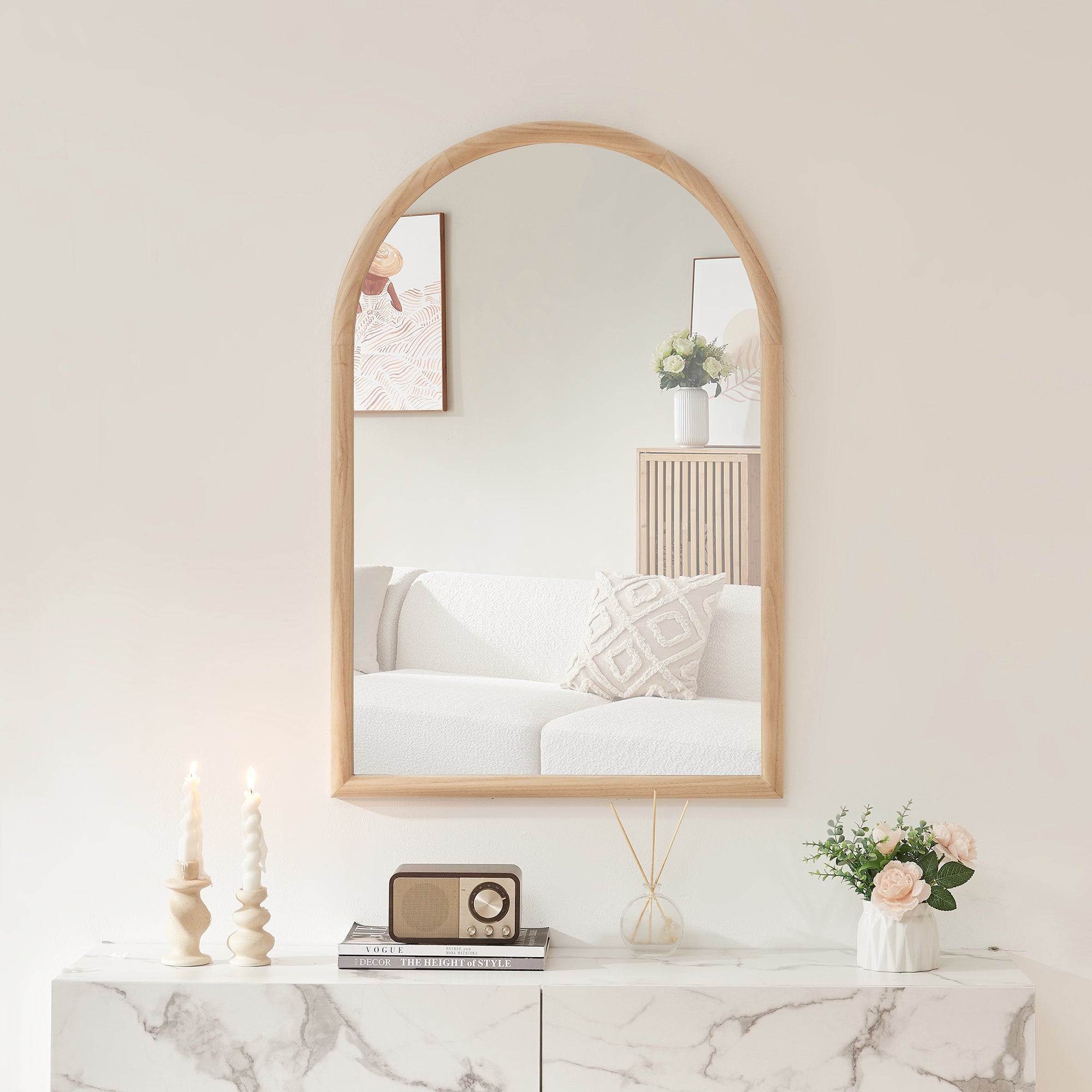 Specchio da Parete Podena con Cornice Arcuato 90x60 cm Legno Naturale [en.casa]