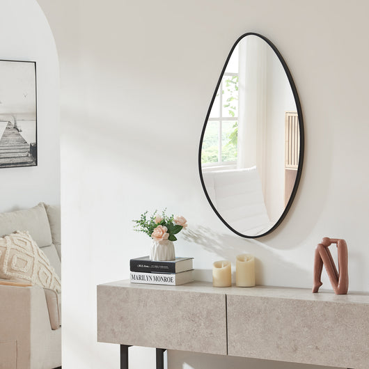 Specchio da Parete Orland con Cornice Irregolare 82x46 cm Nero [en.casa]