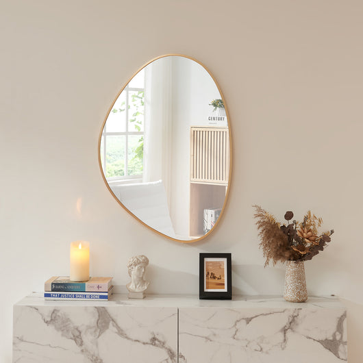 Specchio da Parete Lardkapihond con Cornice Irregolare 75x53 cm color Oro [en.casa]