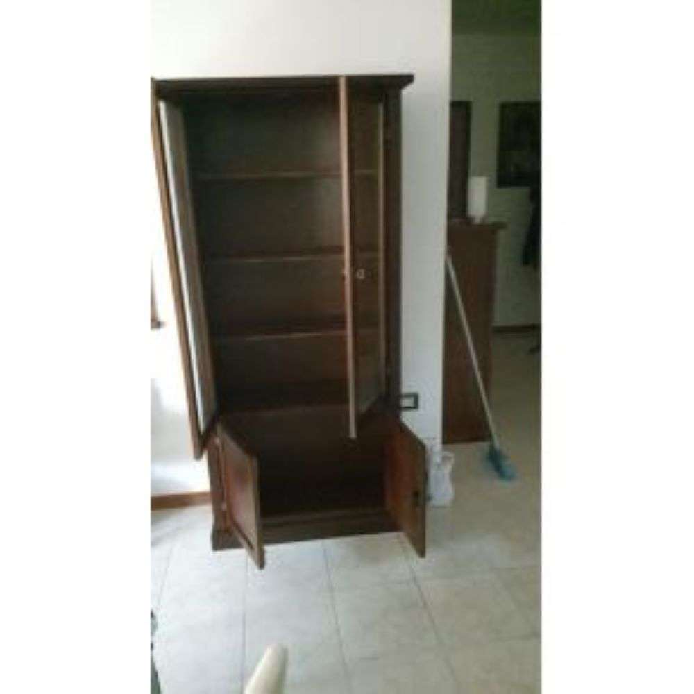 Vetrina colore noce con 2 ante 2 ante con vetro in stile classico in legno e mdf con rifinitura in noce lucido 90x41x186 H