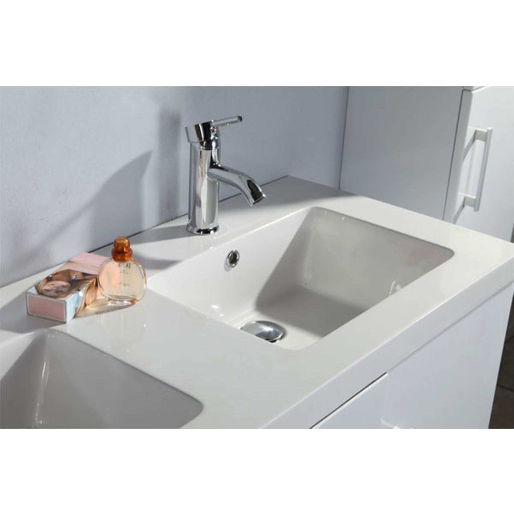 Mobile Bagno Bianco Colonna 120 cm e Lavabo inclusi - White Malibù