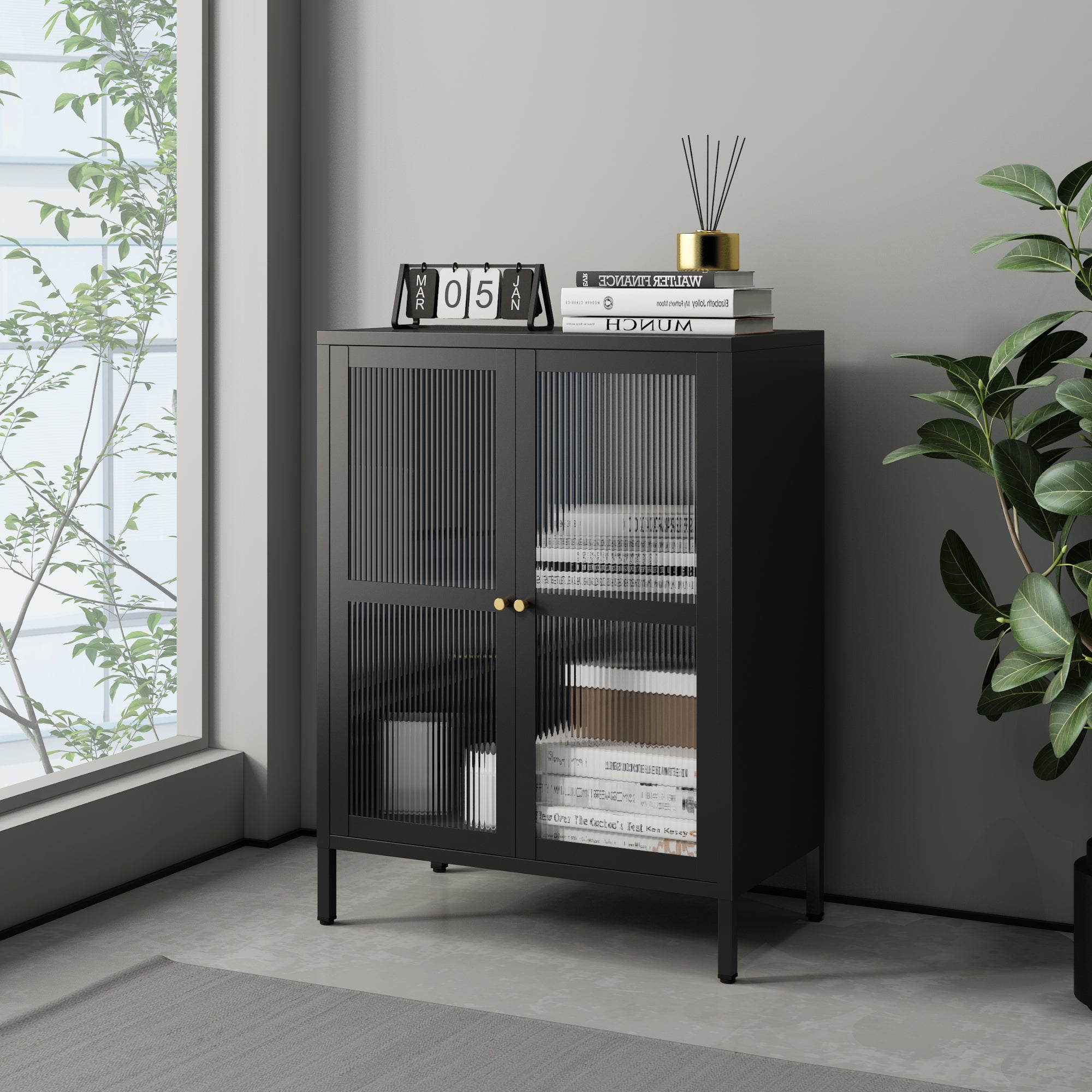 Credenza Säkylä Comò con Ante in Vetro Scanalato 84x64x35 cm Nero [en.casa]