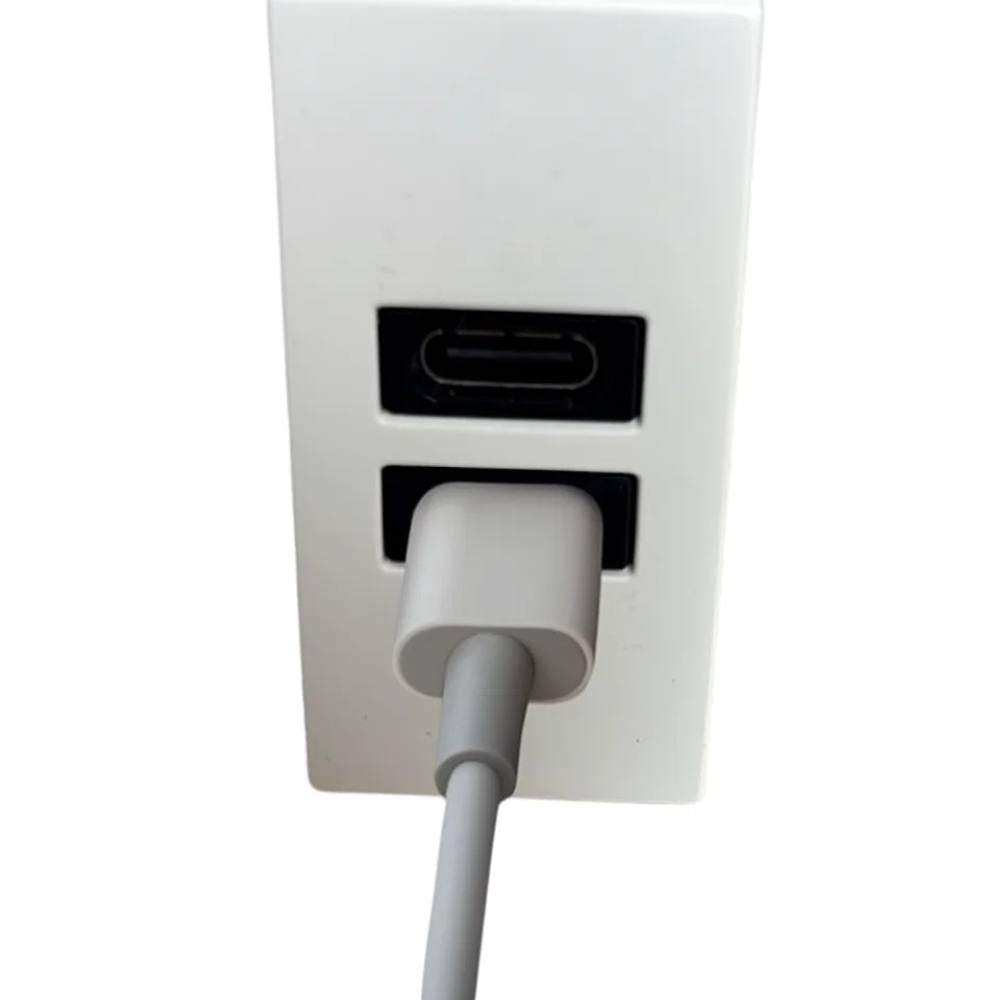 Caricatore usb bticino jw4191cc da incasso doppia porta c 15w bianco